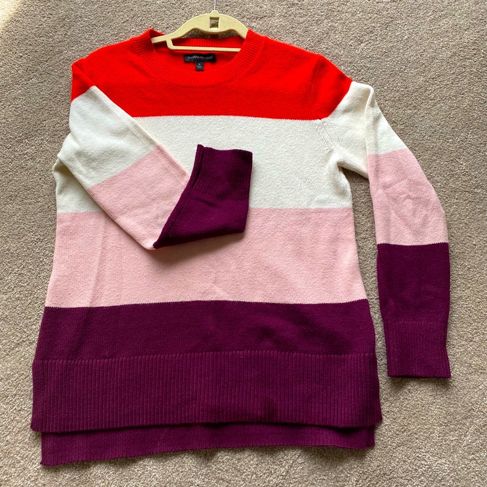 Banana Republic color block crewneck; shades of purple, soft pink, white & red.